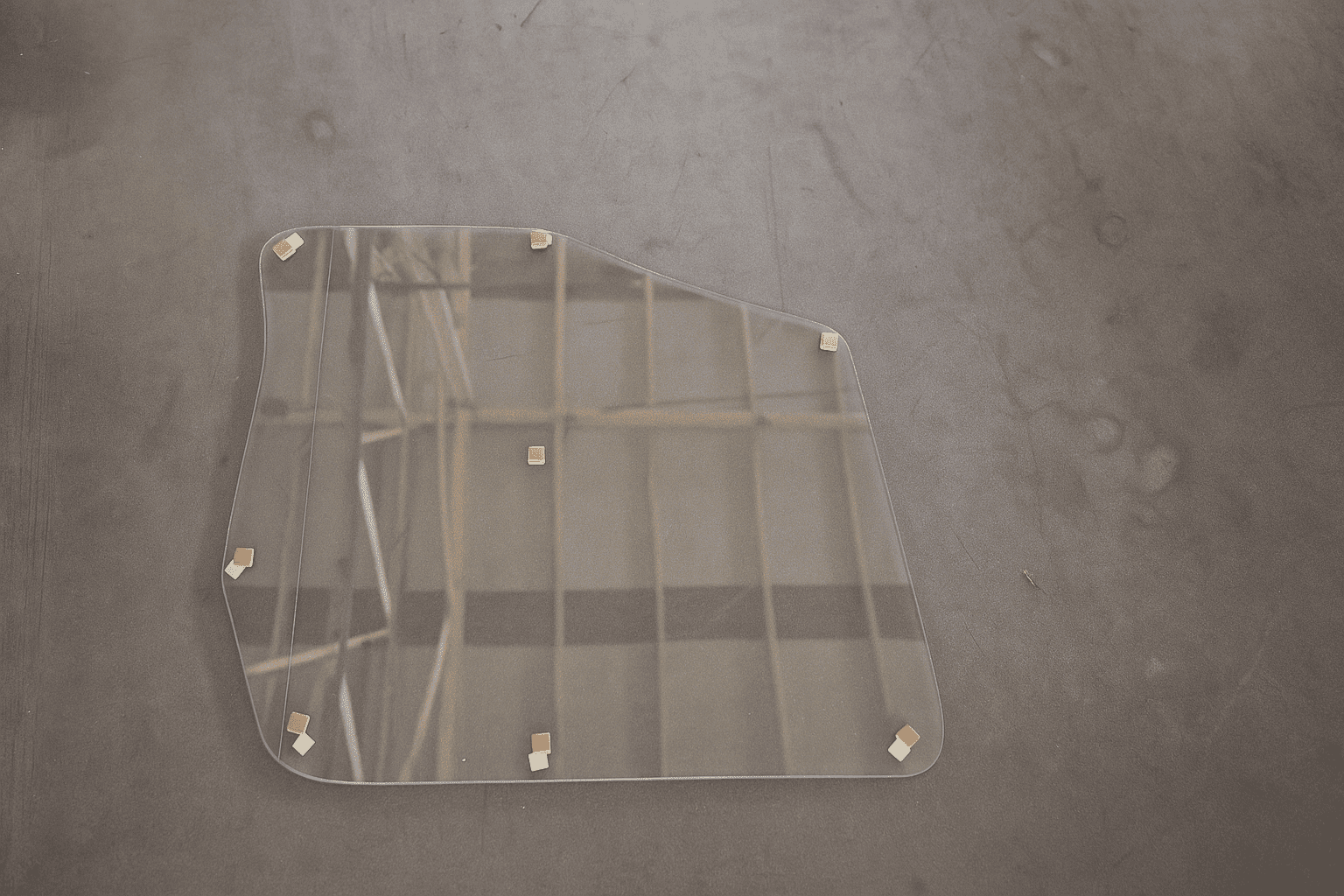 Sparepart Left door glass